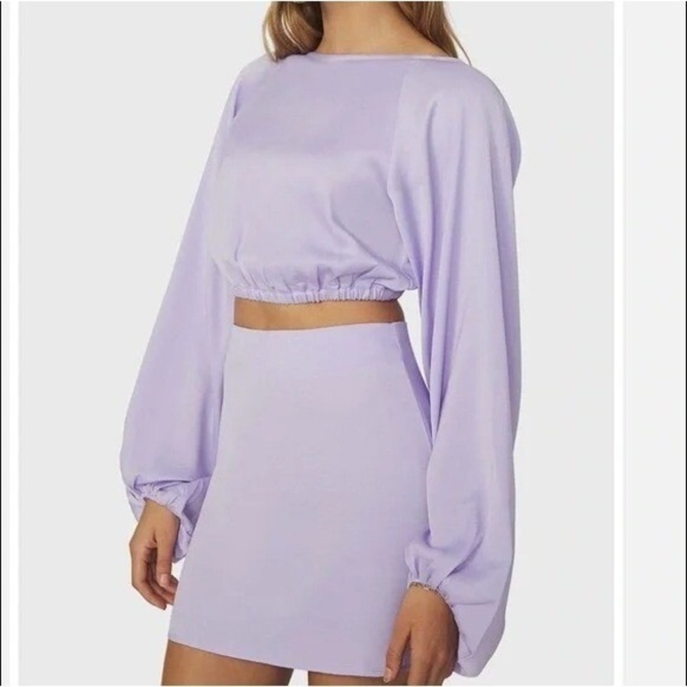 NEW WeWoreWhat Revolve L Crop Billow Sleeve Open Back Top Satin Pastel Purple